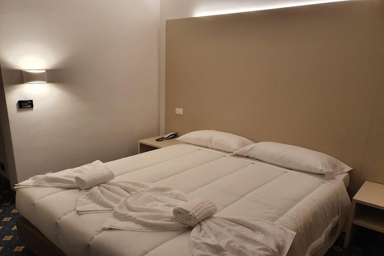 Hotel Azzano Decimo Dış mekan fotoğraf