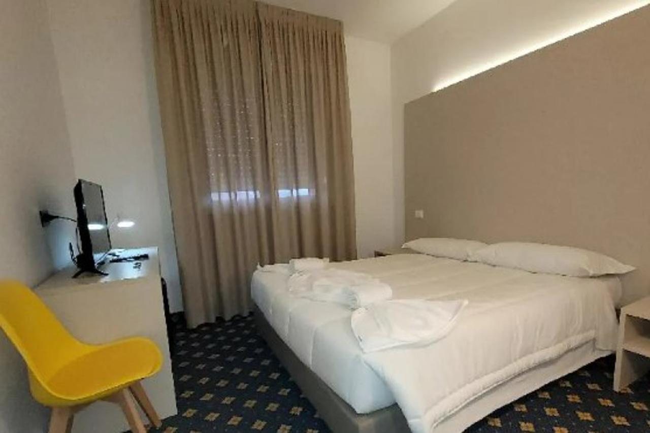 Hotel Azzano Decimo Dış mekan fotoğraf